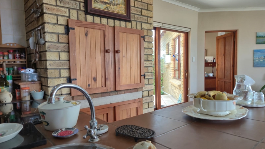 3 Bedroom Property for Sale in Stilbaai Wes Western Cape